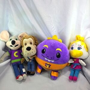 Chuck E Cheese Plush Lot Chuck Jasper Munch Helen Henny Set Of 4